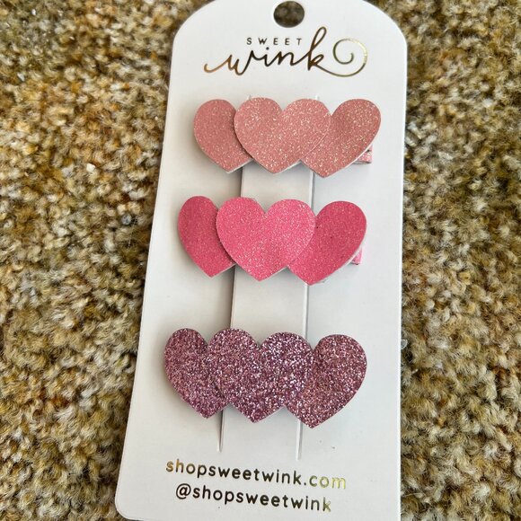 Sweet Wink - Triple Heart Clip - Picture 1 of 2